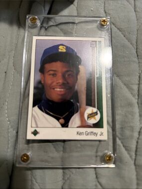 1989 Upper Deck #1 Ken Griffey Jr. Star Rookie Card